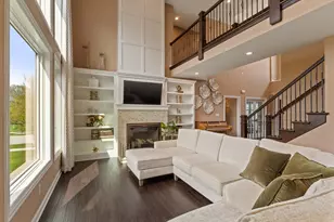 13560 Limerick Dr, Saint John, IN 46373 - Photo 9