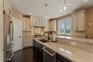 13560 Limerick Dr, Saint John, IN 46373 - Photo 11