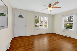 214 N Jay St, Griffith, IN 46319 - Photo 9