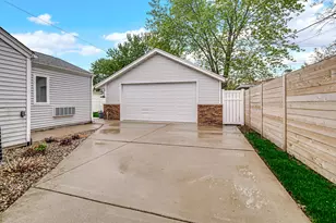 214 N Jay St, Griffith, IN 46319 - Photo 5