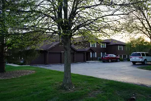 2545 E Lakeshore Dr, Crown Point, IN 46307 - Photo 3