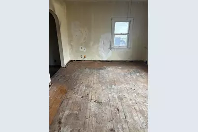 2928 Woodrow Avenue, Michigan City, IN 46360 - Photo 7