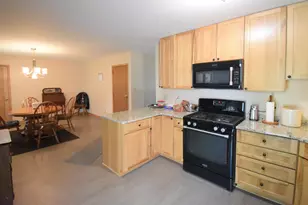 910 E Stewart Dr, Rensselaer, IN 47978 - Photo 21