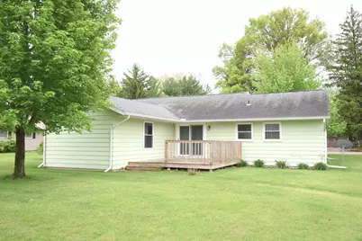 910 E Stewart Drive, Rensselaer, IN 47978 - Photo 9