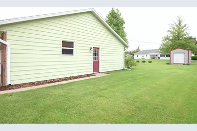 910 E Stewart Drive, Rensselaer, IN 47978 - Photo 3