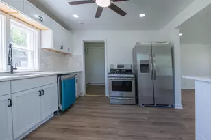 207 Arlington Ave, North Judson, IN 46366 - Photo 5