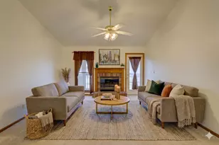 3602 Timberbridge Dr, Valparaiso, IN 46383 - Photo 11