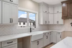 9430 Iris Dr, Saint John, IN 46373 - Photo 23