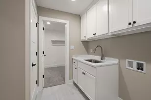 9430 Iris Dr, Saint John, IN 46373 - Photo 37
