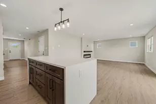 6839 Missouri Ave, Hammond, IN 46323 - Photo 5