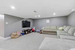 815 Schilling Dr, Dyer, IN 46311 - Photo 33