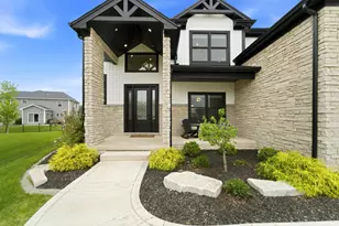 825 Schilling Dr, Crown Point, IN 46307 - Photo 3