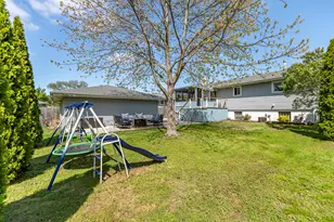 1644 Michael Dr, Schererville, IN 46375 - Photo 5