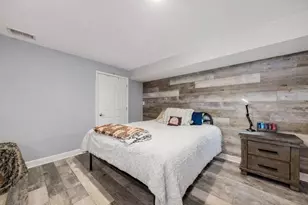8674 Durbin Ln, Crown Point, IN 46307 - Photo 17