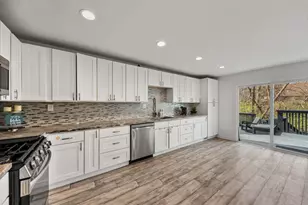 8674 Durbin Ln, Crown Point, IN 46307 - Photo 9