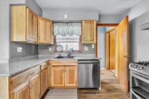 2736 Ross St, Highland, IN 46322 - Photo 13