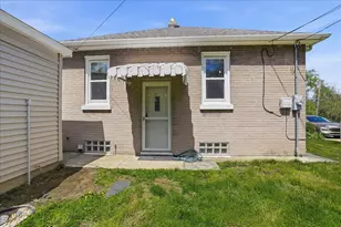 120 W 2nd St, Hobart, IN 46342 - Photo 17