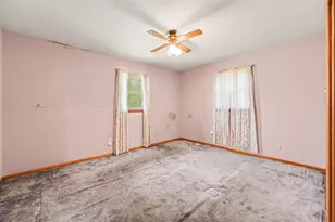 2423 Marshall Pl, Gary, IN 46404 - Photo 11