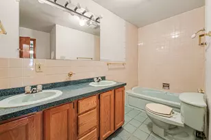 2423 Marshall Pl, Gary, IN 46404 - Photo 15