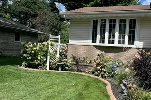 738 E 11th St, Hobart, IN 46342 - Photo 27