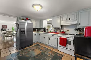 1047 State St, Hobart, IN 46342 - Photo 9