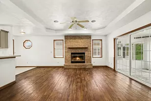 1040 Stillwater Pkwy, Crown Point, IN 46307 - Photo 17