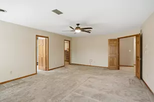 732 Royal Dublin Ln, Dyer, IN 46311 - Photo 31