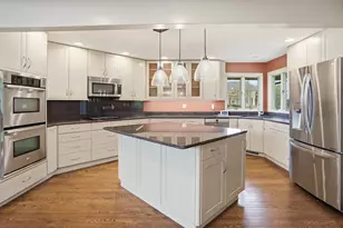 732 Royal Dublin Ln, Dyer, IN 46311 - Photo 17