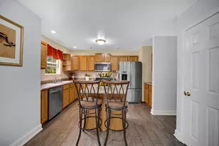 35 Oak Hollow Ct, Valparaiso, IN 46383 - Photo 9