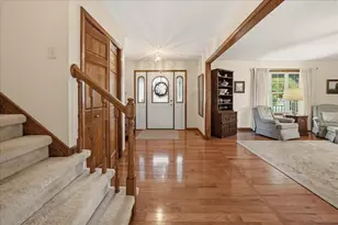 2105 Shadowood Ct, Valparaiso, IN 46383 - Photo 5