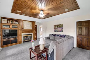 242 Golfview Dr, Schererville, IN 46375 - Photo 7