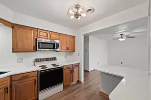 1720 Homan Dr, Schererville, IN 46375 - Photo 11