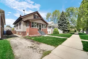 2010 Lincoln Ave, Whiting, IN 46394 - Photo 3