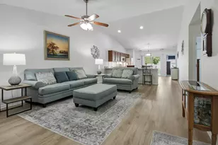 200 Polly Ln, Hobart, IN 46342 - Photo 7