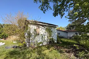 4173 Washington St, Gary, IN 46408 - Photo 3