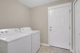 2956 Brisbane Dr, Valparaiso, IN 46385 - Photo 23