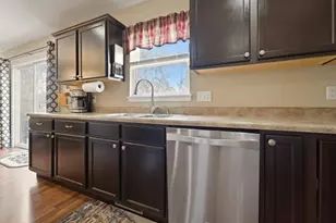 302 E 130th Ln, Crown Point, IN 46307 - Photo 11