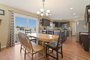 302 E 130th Ln, Crown Point, IN 46307 - Photo 9