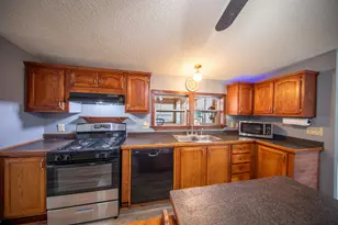 141 W 900 N, Chesterton, IN 46304 - Photo 11