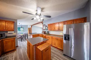 141 W 900 N, Chesterton, IN 46304 - Photo 9