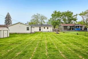 1906 Edison St, Schererville, IN 46375 - Photo 31