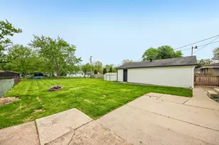 1906 Edison St, Schererville, IN 46375 - Photo 27