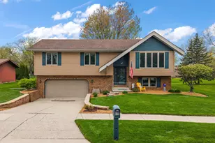 739 Trenton St, Crown Point, IN 46307 - Photo 3