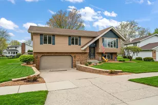 739 Trenton St, Crown Point, IN 46307 - Photo 5
