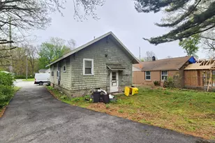 1545 Maple St, Michigan City, IN 46360 - Photo 3