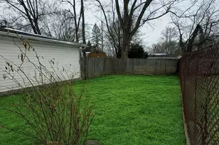 270 Woodlawn Ave, Chesterton, IN 46304 - Photo 17