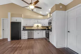 710 N Lucina St, Rensselaer, IN 47978 - Photo 5