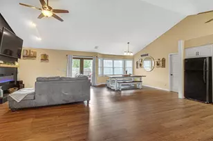 710 N Lucina St, Rensselaer, IN 47978 - Photo 3