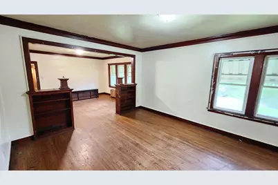 25 W 43rd Avenue, Gary, IN 46408 - Photo 7