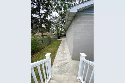 715 S Ashland Avenue, Michigan City, IN 46360 - Photo 19